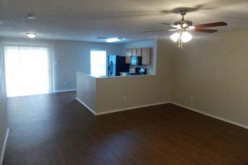 2030 Vanamen Ct, Conroe TX  77304-1601 exterior