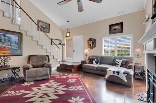 10121 Paseo Palmas Dr, Lakeside CA  92040-2342 exterior