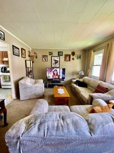 36 Van Wyck Dr, Poughkeepsie NY  12601-1534 exterior