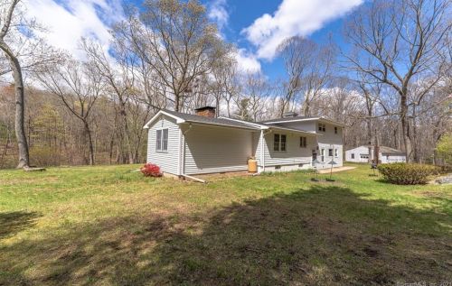 156 Lewis Rd, Norwich, CT 06365-8100
