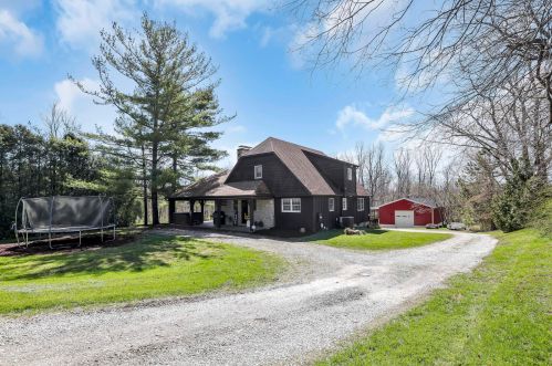 6387 Refugee Rd, Pataskala, OH 43062-9028