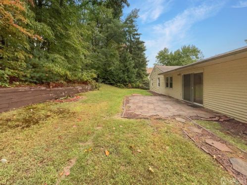 21 Morningside Dr, Old Bridge NJ  08857-2713 exterior