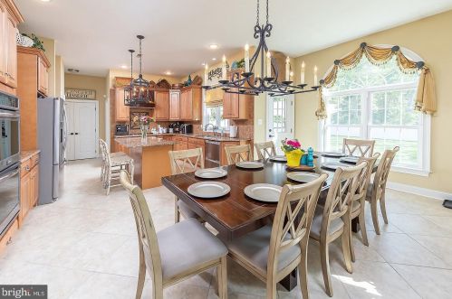 353 Auburn St, Pilesgrove NJ  08098-1201 exterior