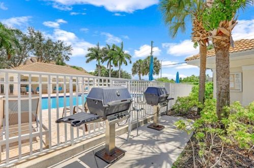 16123 Ravina Way, Naples FL  34110-3236 exterior