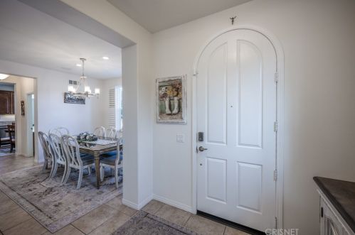 28474 Camino Del Arte Dr, Santa Clarita CA  91354-3094 exterior