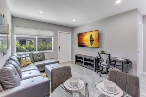 266 12th St, Delray Beach FL  33444-2916 exterior
