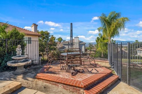 1371 Kirkmichael Cir, Riverside CA  92507-8426 exterior