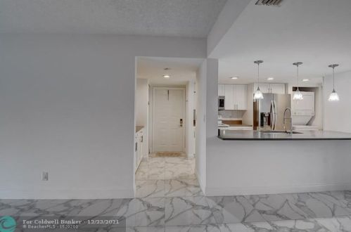 7571 Greenlake Way, Boynton Beach, FL 33436-8832