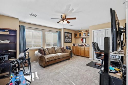 302 Pecos Trl, Irving TX 75063-4543 exterior