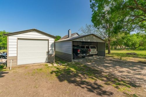 7602 Gussie Nell Davis Dr, Greenville TX  75402-4783 exterior