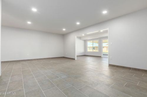 10636 Roundelay Cir, Sun City AZ  85351-2109 exterior