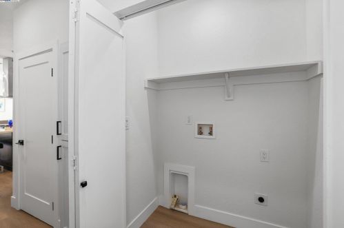 841 58th St, Oakland CA  94608-1403 exterior