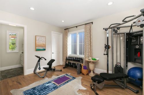 8 Rockshore Blf, Newport Beach CA  92657-2131 exterior