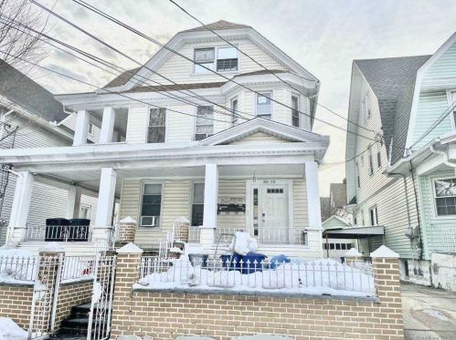 85-12 96th St, Jamaica, NY 11421-1725