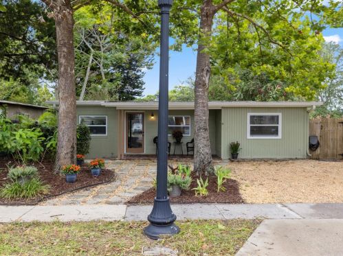 4816 Thorpe Ave, Orlando, FL 32804-1156