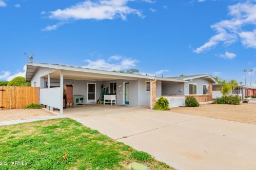 10026 107th Ave, Sun City, AZ 85351-4319