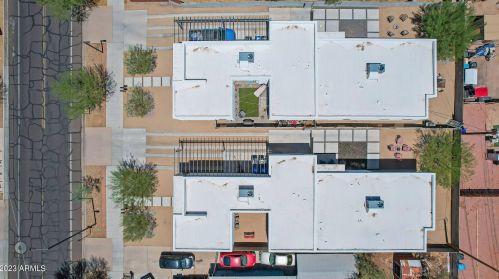 1121 11th St, Phoenix AZ 85006-2744 exterior