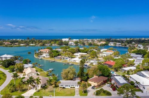 108 Lyons Bay Rd, Nokomis FL 34275-3015 exterior