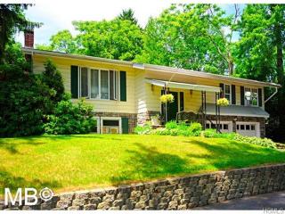 955 Homestead Ave, Maybrook, NY 12543-1341
