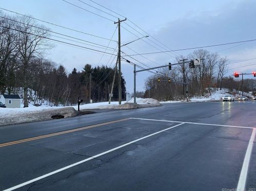 462 Main St, Terryville CT  06786-6808 exterior