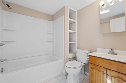 22 Roseleah Ave, Plainville CT  06062-2718 exterior