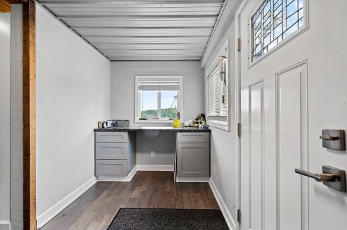 424 Camp St, New Kensington, PA 15068-6080