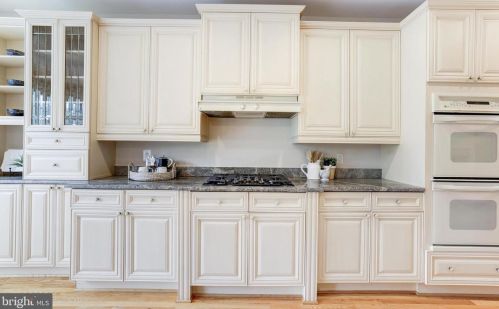 12158 Chancery Sta Cir, Herndon VA 20190-5803 exterior