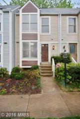 11246 Silentwood Ln, Herndon, VA 20191-4112