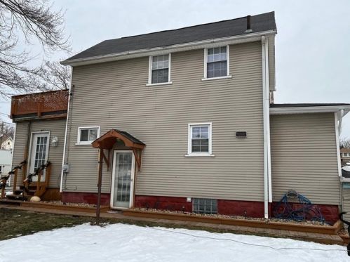 815 Hedge Pl, Hermitage, PA 16146-1119