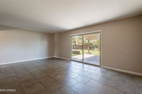 6836 13 Pl, Phoenix AZ 85042-5408 exterior