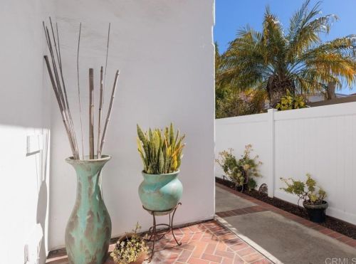 4721 Collinos Way, Oceanside, CA 92056-5132