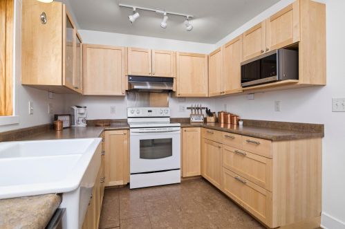 335 22nd St, La Crosse WI  54601-5047 exterior