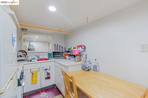 2714 60 Ave, Oakland CA 94605-1501 exterior