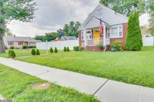 271 Seaton Ave, Roselle Park, NJ 07204-1514