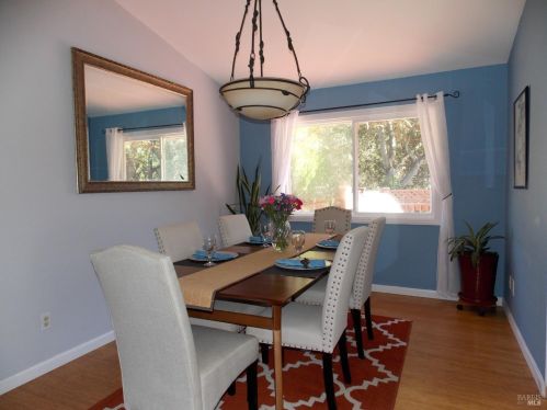 1564 Cunningham Way, Santa Rosa CA  95403-2342 exterior