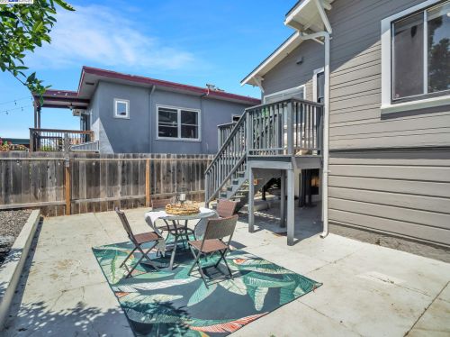 807 46th St, Oakland CA 94608-3418 exterior