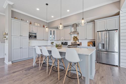 1043 Carryback Dr, Pataskala OH 43062-9543 exterior