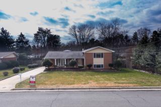 5979 Jan Mar Dr, Falls Church VA  22041-2414 exterior