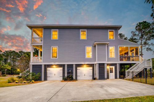 2601 Crooked Stick Ln, Mount Pleasant SC  29466-8738 exterior