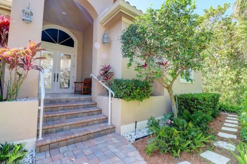 2291 Wulfert Rd, Sanibel, FL 33957-2204