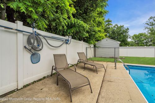 10 Trinity Pl, Jackson Twp NJ  08527-1822 exterior