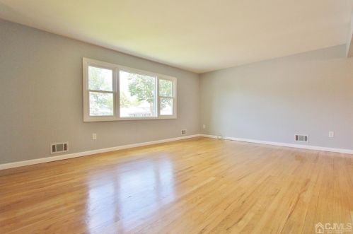 104 Cybowski Ct, South Plainfield, NJ 07080-4911
