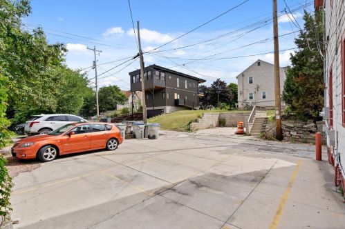 514 Garfield Ave, Milwaukee WI  53212-3157 exterior