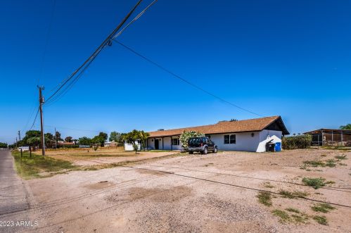 3626 Wescott Dr, Glendale AZ  85308-2332 exterior