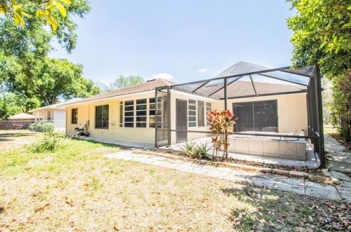 28 Cedar Dr, Davenport FL 33837-9783 exterior