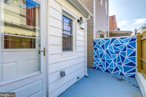 121 Mercy St, Philadelphia PA  19148-2613 exterior