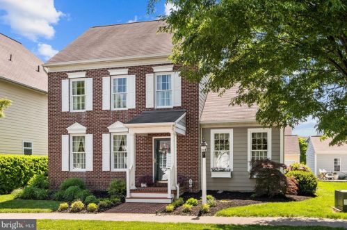 42 Summer Ln, Navy Sup Dpt, PA 17050-4147