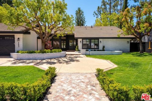 445 Sinaloa Rd, Simi Valley CA  93065-5430 exterior