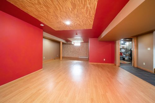 4612 Van Beck Ave, Milwaukee WI 53207-4458 exterior