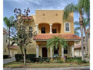 3412 Golfview Blvd, Orlando, FL 32804-2908